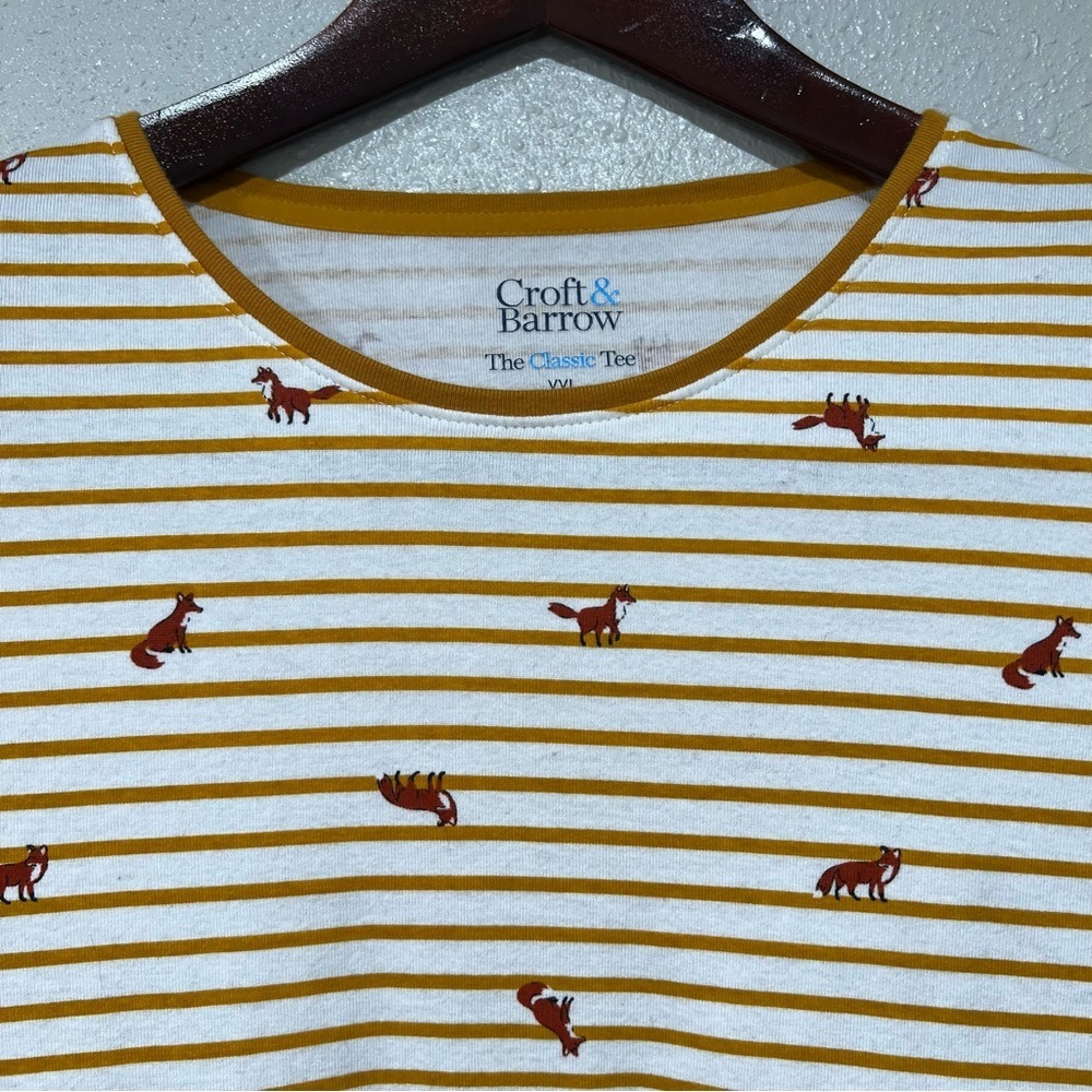 Yellow Stripe Fox T-Shirt Tee 2X Long Sleeve V Neck Top Shirt Croft & Barrow EUC - Picture 3 of 8